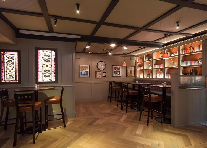 伯宁顿休闲中心酒店 4*