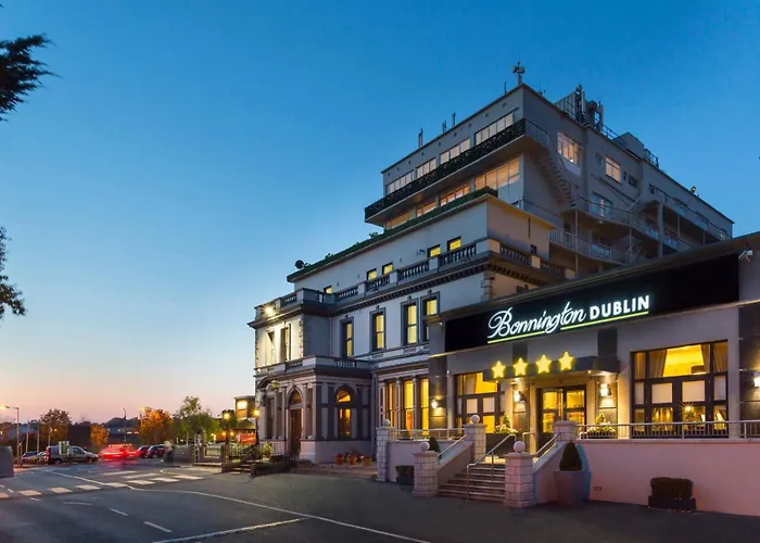 Bonnington & Leisure Centre Hotel