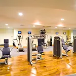 Bonnington & Leisure Centre 4*