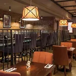Hotel Bonnington & Leisure Centre 4*