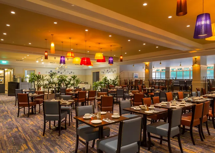 Bonnington Hotel&leisure Centre 4*