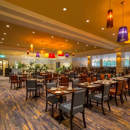 Bonnington Hotel&leisure Centre 4*